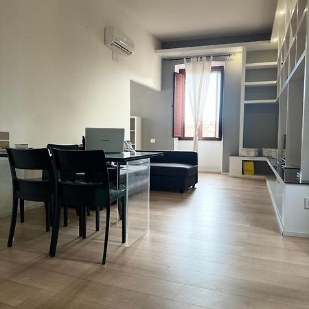 Fl Apartments Nel Corso Кальярі Екстер'єр фото